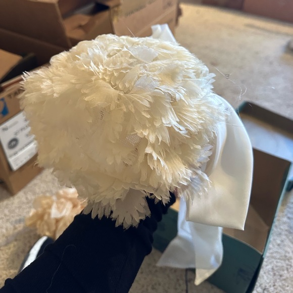 Vintage Dior White Church/Derby/Wedding Hat - Picture 3 of 5